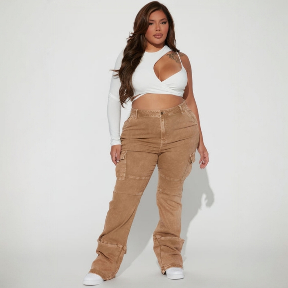 FashionNova Camden Cargo Utility Jeans Size 16 Plus NWT
